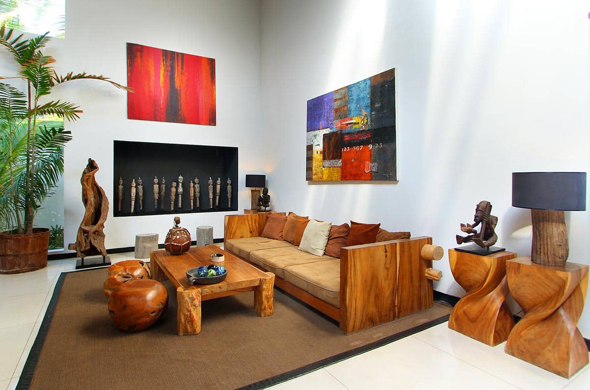 Tips Mix and Match Furniture Kayu untuk Desain Interior Ruang Tamu yang Nyaman dan Cozy